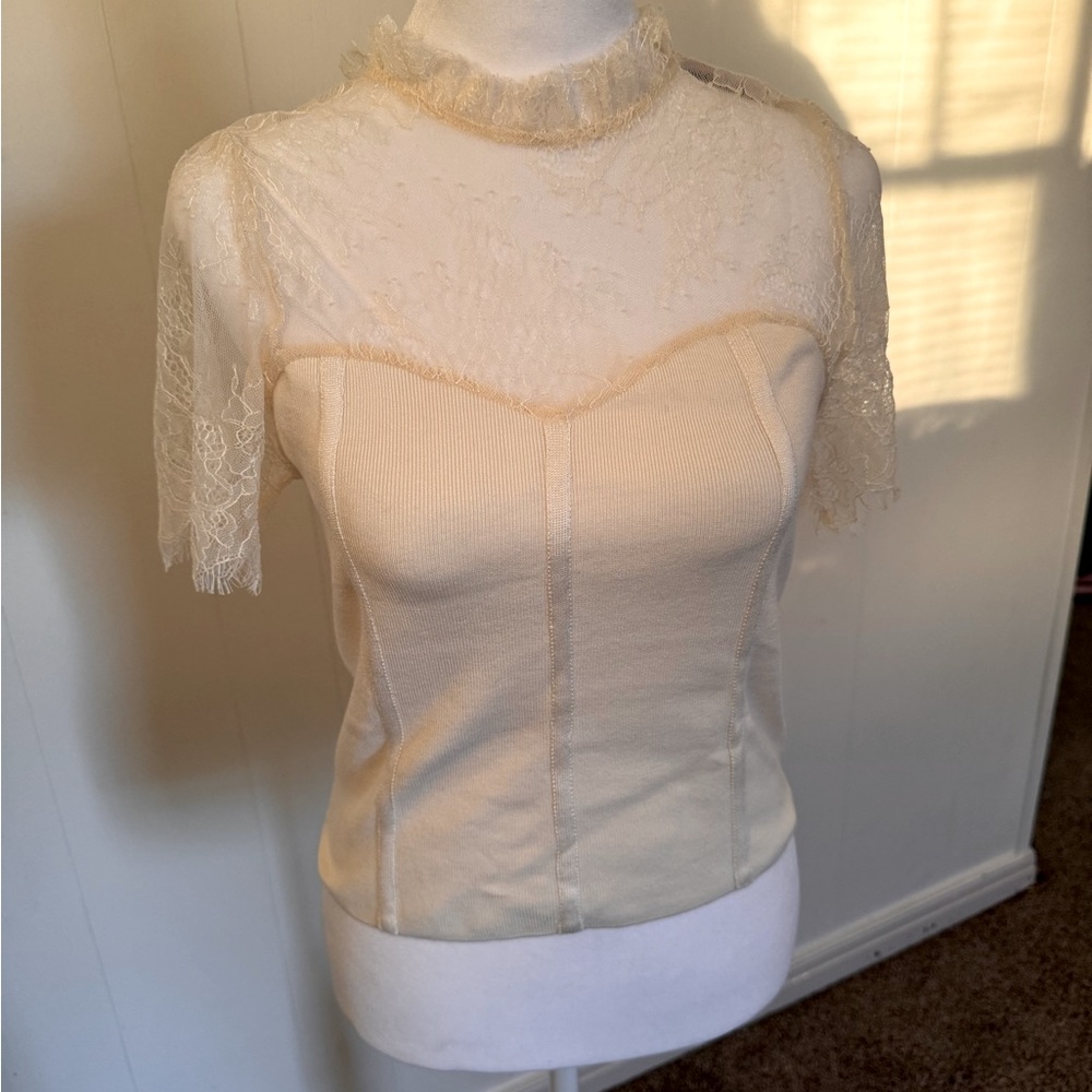 NWT boutique purchase. Size M. Off white Lace and ribbed knit top.